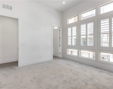647 Spotted Falcon Street - Photo Thumbnail 30