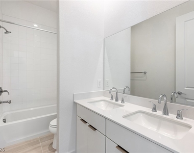 647 Spotted Falcon Street - Photo Thumbnail 38