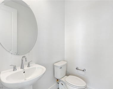 647 Spotted Falcon Street - Photo Thumbnail 25