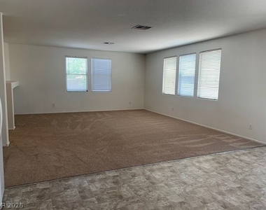 3129 Hartley Cove Avenue - Photo Thumbnail 5