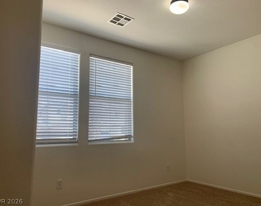 3129 Hartley Cove Avenue - Photo Thumbnail 14
