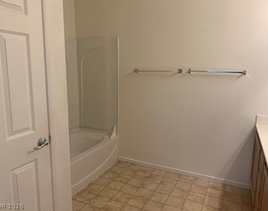 3129 Hartley Cove Avenue - Photo Thumbnail 12