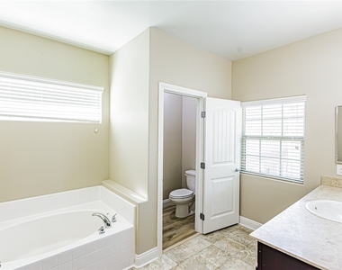 9597 Greensburg Avenue - Photo Thumbnail 37