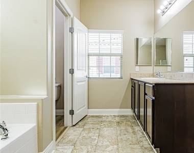 9597 Greensburg Avenue - Photo Thumbnail 41