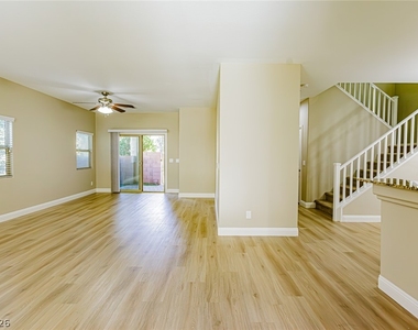 9597 Greensburg Avenue - Photo Thumbnail 3