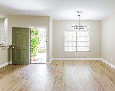 9597 Greensburg Avenue - Photo Thumbnail 6