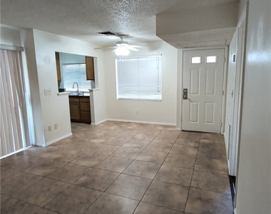 4813 Nara Vista Way - Photo Thumbnail 1