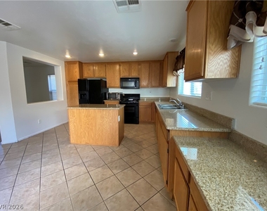 12035 Lewiston Street - Photo Thumbnail 4