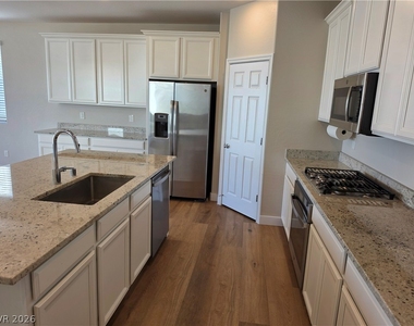 4403 Western Front Street - Photo Thumbnail 7
