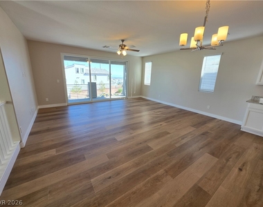 4403 Western Front Street - Photo Thumbnail 12