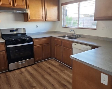 3236 Brayton Mist Drive - Photo Thumbnail 3