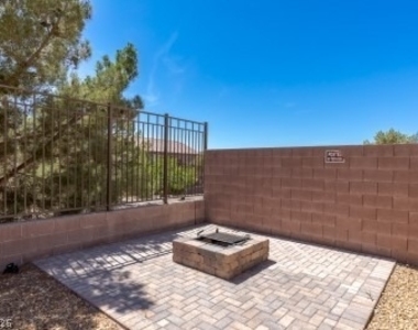 2553 Chateau Clermont Street - Photo Thumbnail 33