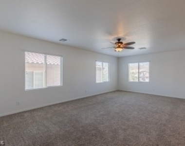 2553 Chateau Clermont Street - Photo Thumbnail 17