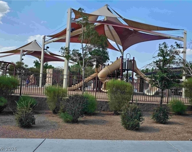 2553 Chateau Clermont Street - Photo Thumbnail 35