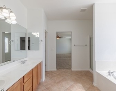 2553 Chateau Clermont Street - Photo Thumbnail 22
