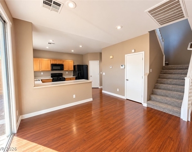 10441 Vinson Point Avenue - Photo Thumbnail 13
