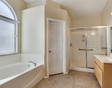 1107 Bear Cub Court - Photo Thumbnail 8