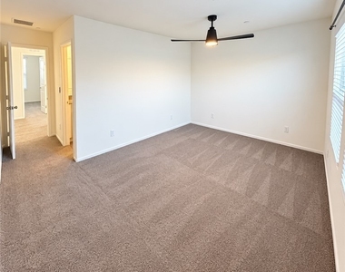 9122 Rory Storm Street - Photo Thumbnail 6