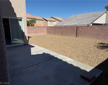 8012 Dutch Villas Street - Photo Thumbnail 16