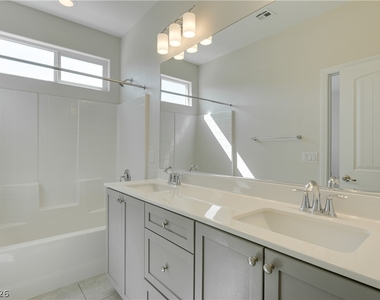 7039 Atwood Peaks Avenue - Photo Thumbnail 16