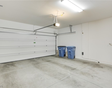 7039 Atwood Peaks Avenue - Photo Thumbnail 25