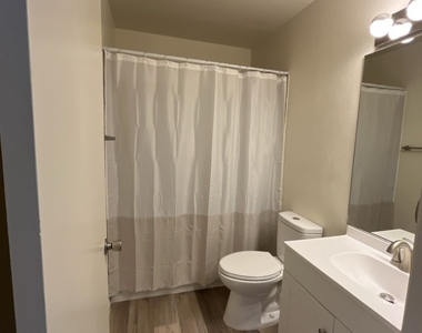 2697 Aarondavid Drive - Photo Thumbnail 21