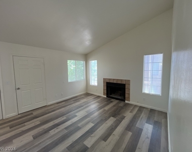 2697 Aarondavid Drive - Photo Thumbnail 13