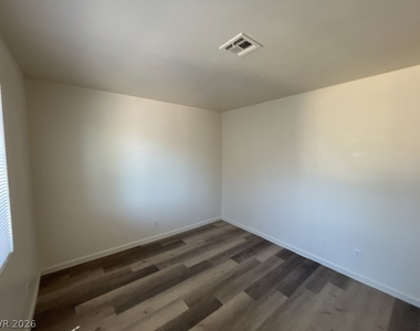 2697 Aarondavid Drive - Photo Thumbnail 18