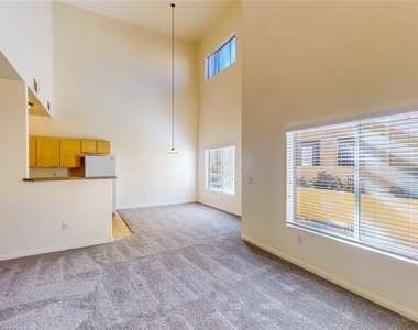 4915 E Russell Road - Photo Thumbnail 5