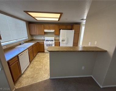 833 Aspen Peak Loop - Photo Thumbnail 5