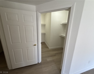 833 Aspen Peak Loop - Photo Thumbnail 24