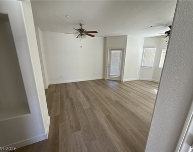833 Aspen Peak Loop - Photo Thumbnail 6