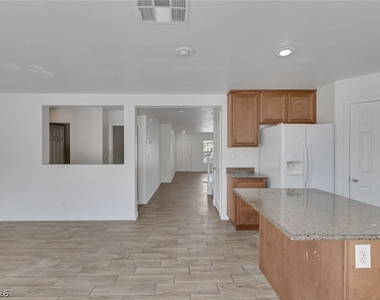 3229 Visionary Bay Avenue - Photo Thumbnail 10