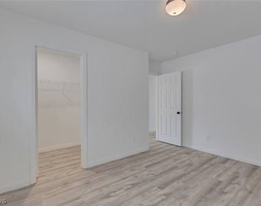 3229 Visionary Bay Avenue - Photo Thumbnail 30