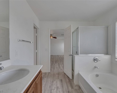 3229 Visionary Bay Avenue - Photo Thumbnail 29