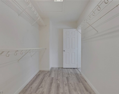 3229 Visionary Bay Avenue - Photo Thumbnail 27