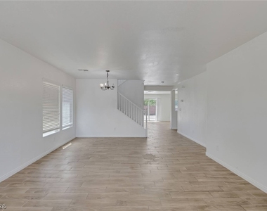 3229 Visionary Bay Avenue - Photo Thumbnail 5