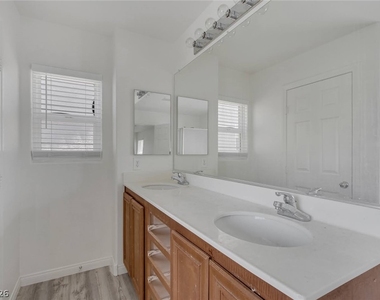 3229 Visionary Bay Avenue - Photo Thumbnail 39