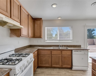 3229 Visionary Bay Avenue - Photo Thumbnail 13