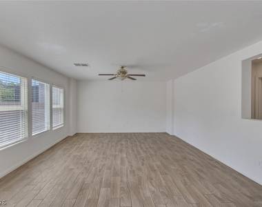 3229 Visionary Bay Avenue - Photo Thumbnail 9