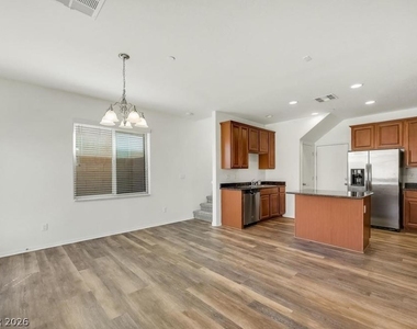 614 Taliput Palm Place - Photo Thumbnail 9
