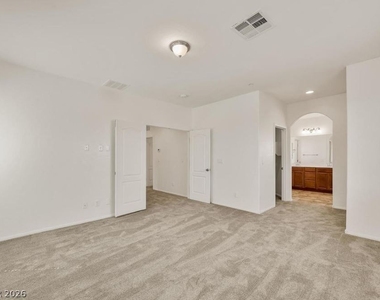 614 Taliput Palm Place - Photo Thumbnail 19
