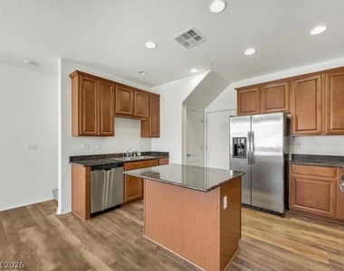 614 Taliput Palm Place - Photo Thumbnail 10
