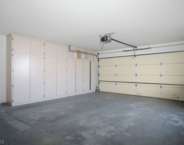 10129 Cresent Creek Drive - Photo Thumbnail 31