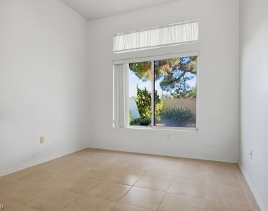 10129 Cresent Creek Drive - Photo Thumbnail 29