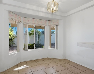 10129 Cresent Creek Drive - Photo Thumbnail 18