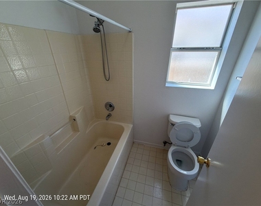 7905 Dutch Canyon Court - Photo Thumbnail 11