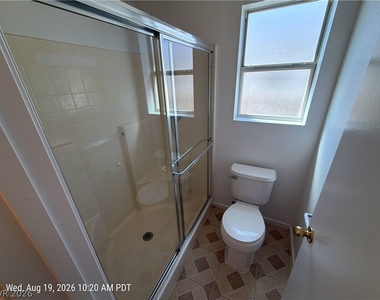 7905 Dutch Canyon Court - Photo Thumbnail 8