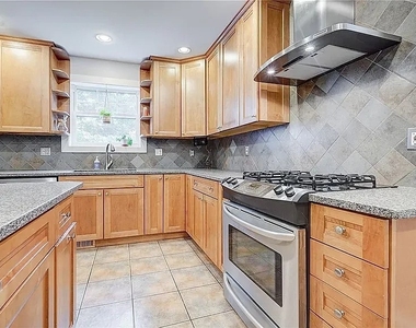83 Dewey Avenue - Photo Thumbnail 3