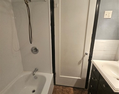 373 Niagara Falls Boulevard - Photo Thumbnail 6